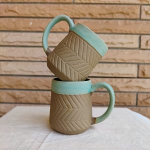 Green-Brown stoneware mug set
